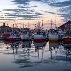 Blaue Stunde am Hafen