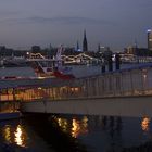 blaue Stunde am Hamburger Hafen