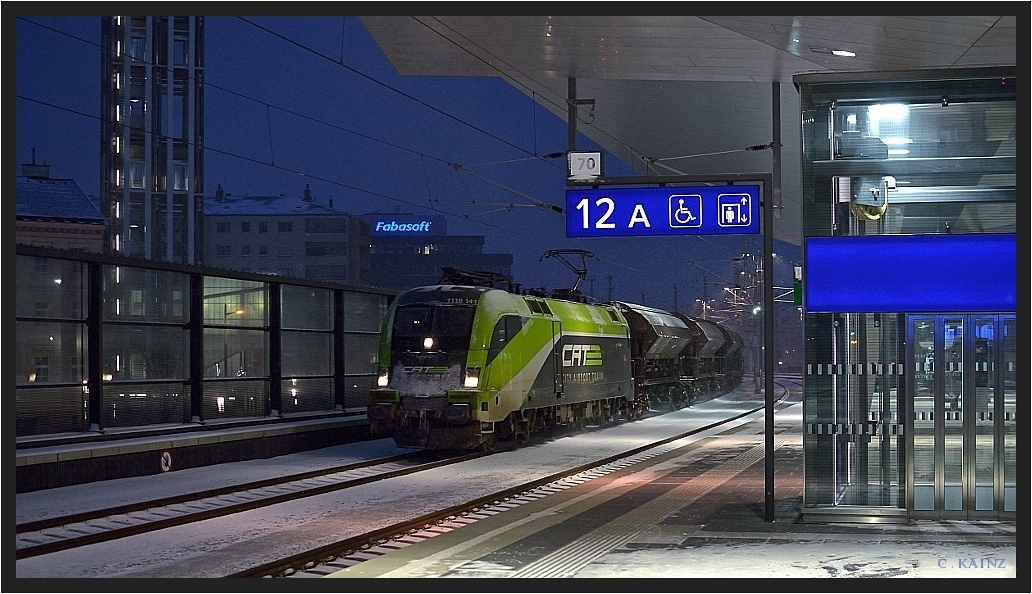 Blaue Stunde am Hauptbahnhof