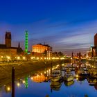 Blaue Stunde am Innenhafen Duisburg