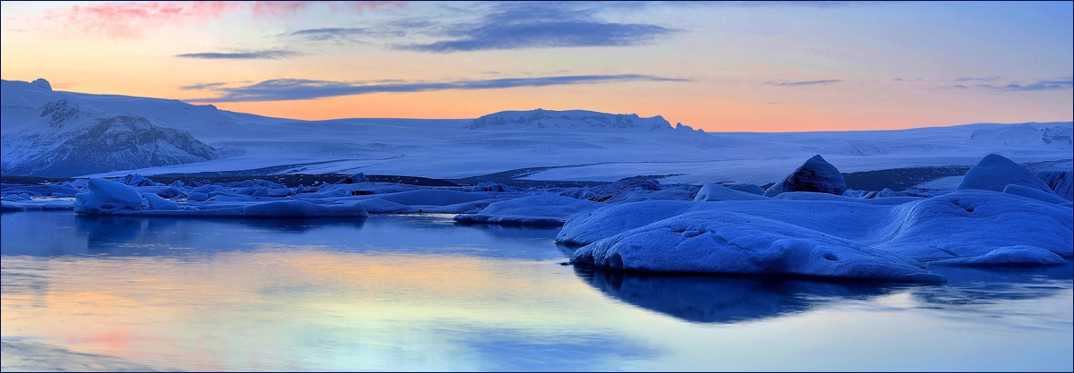 - Blaue Stunde am Jökulsarlon -