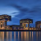 Blaue Stunde am Kölner Rheinauhafen