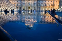 Blaue Stunde am Louvre