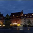 Blaue Stunde am Markplatz in Coburg