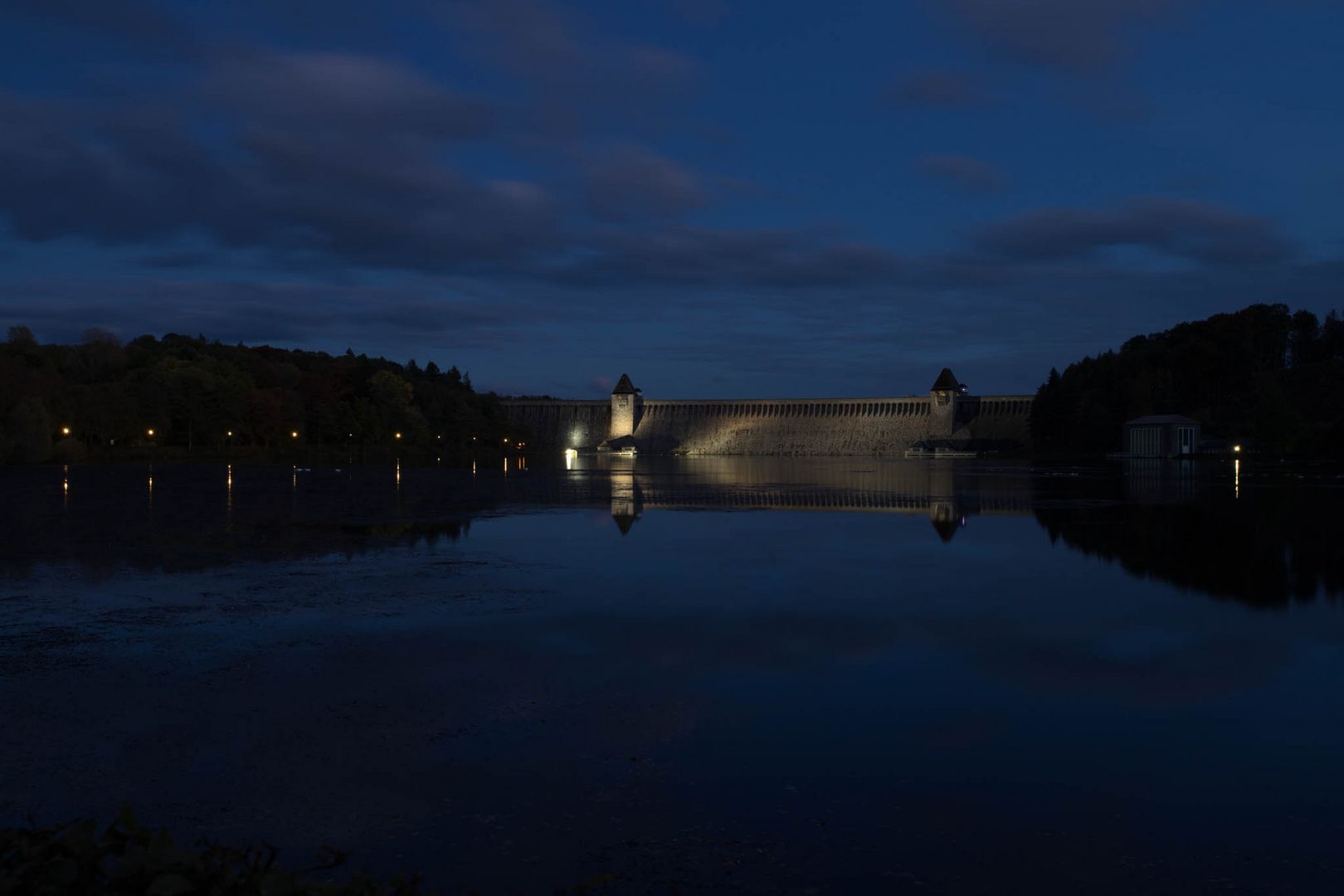 Blaue Stunde am Möhnesee