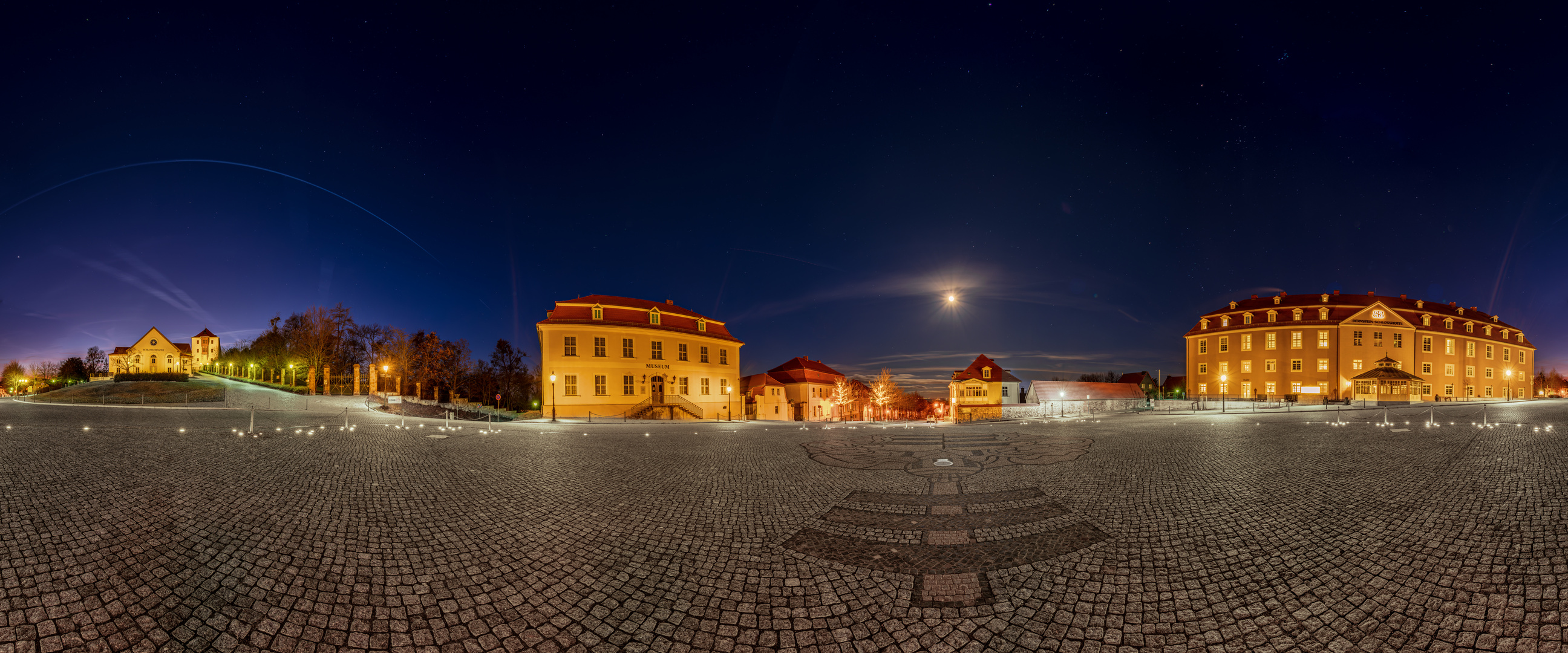 Blaue Stunde am Schlossplatz (1)