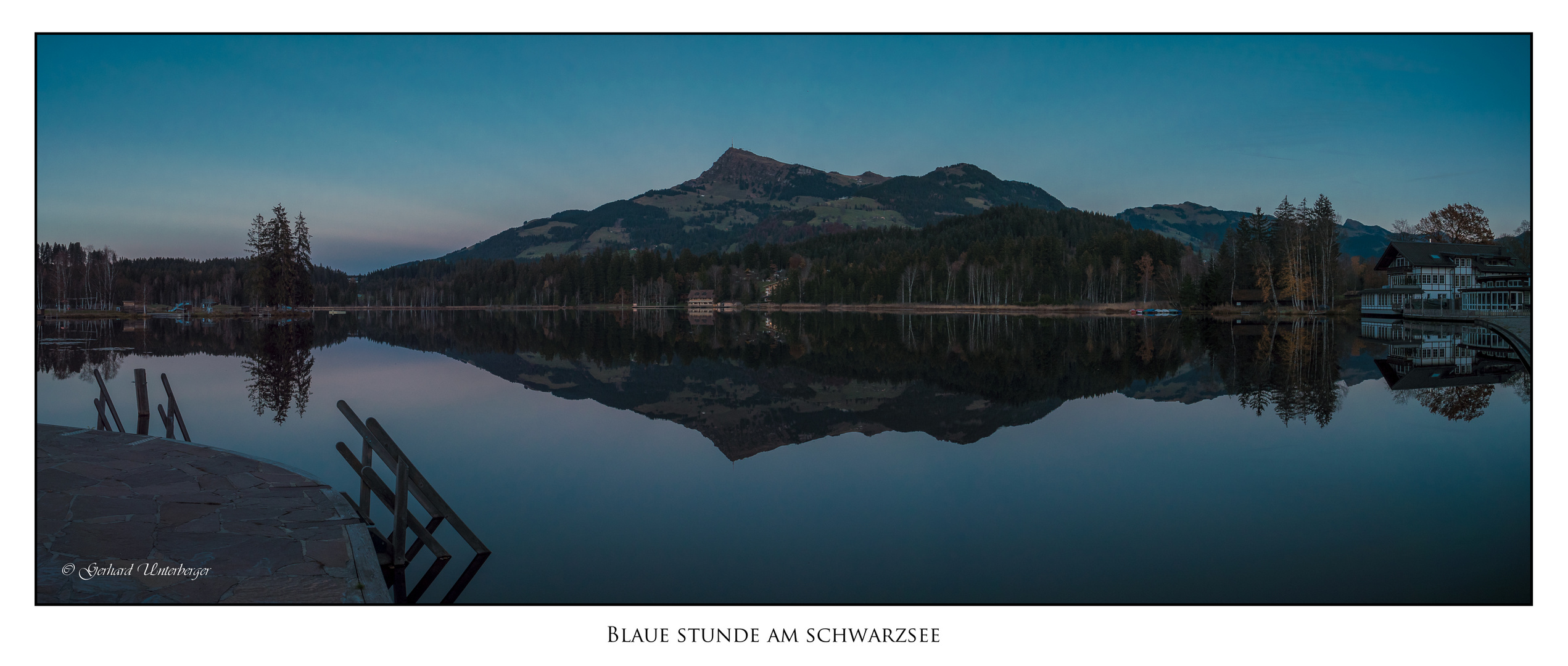 Blaue Stunde am Schwarzsee bei Kitzbühel