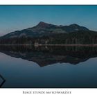 Blaue Stunde am Schwarzsee bei Kitzbühel