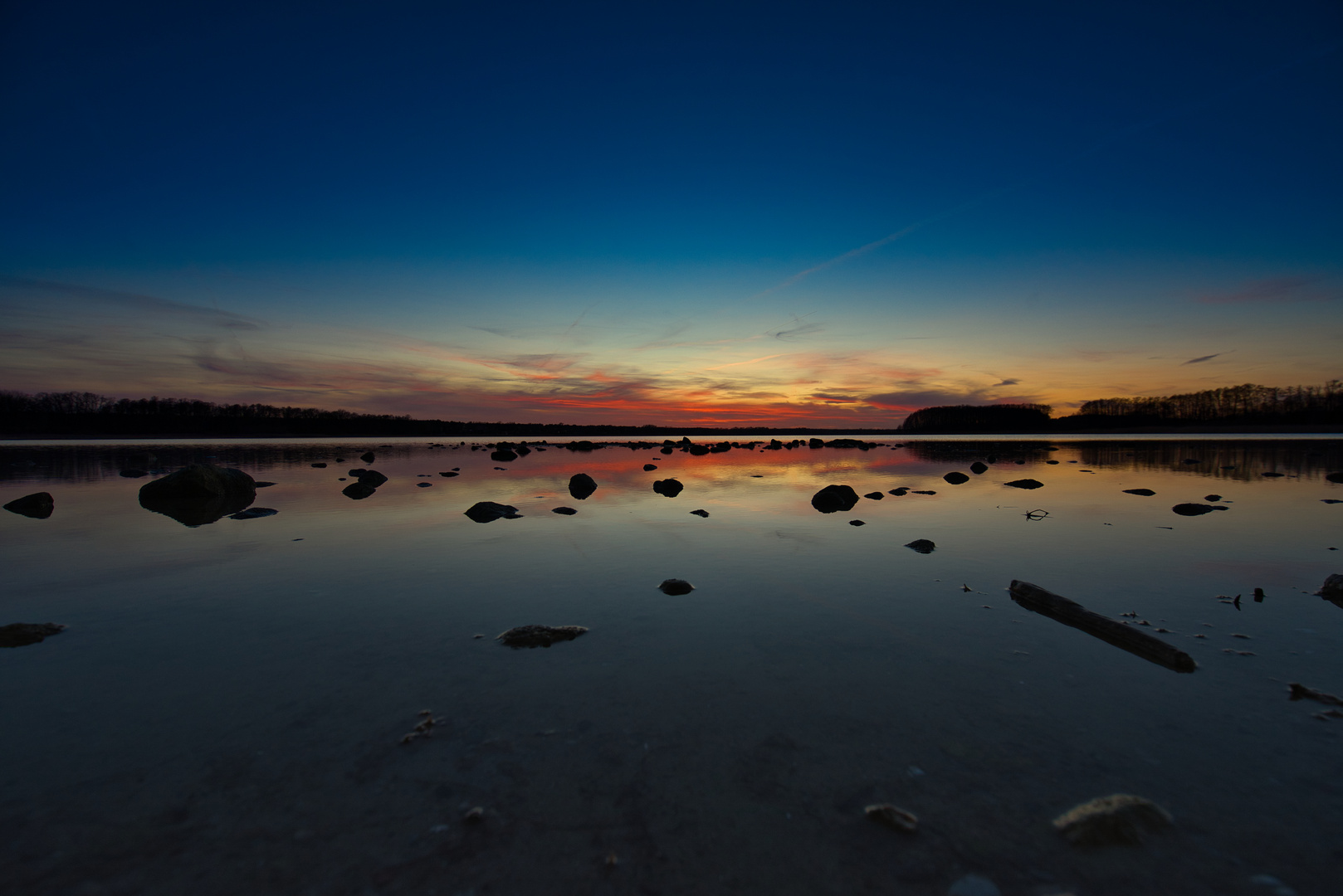 Blaue Stunde am See...