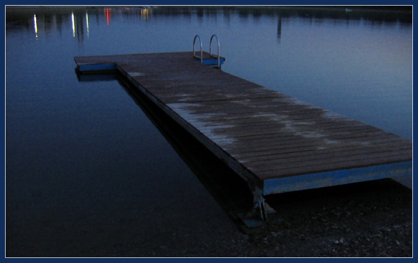 Blaue Stunde am See