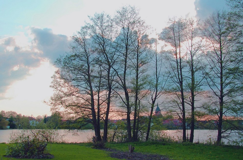 Blaue Stunde am See