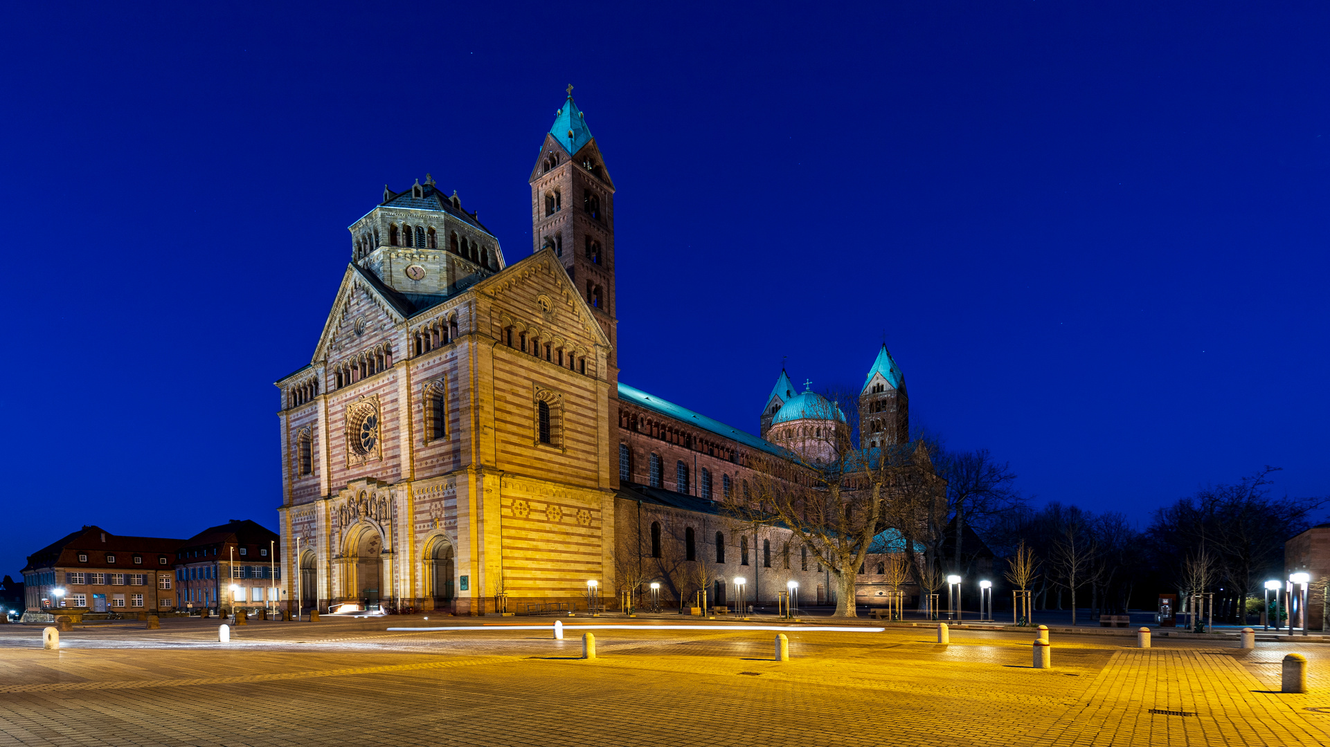 Blaue Stunde am Speyrer Dom