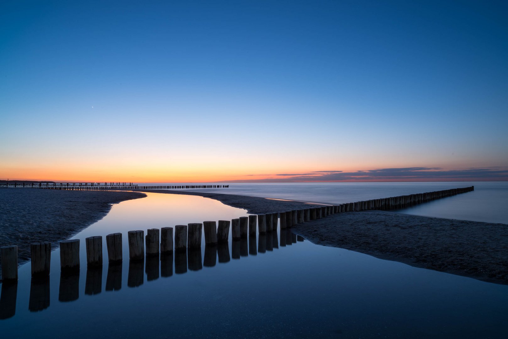 Blaue Stunde am Strand