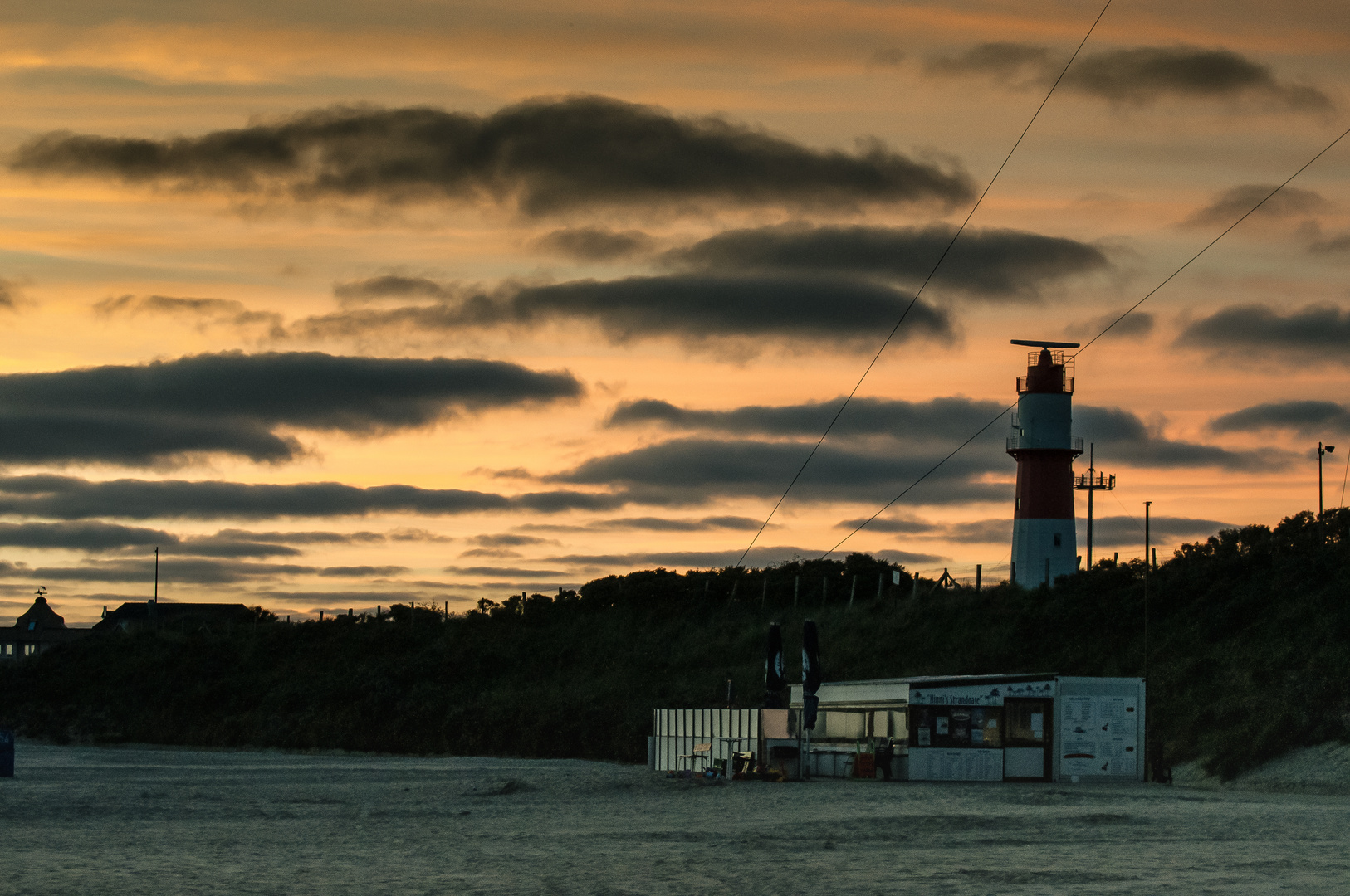 Blaue Stunde am Südstrand von Borkum