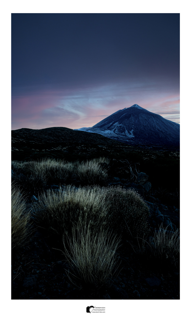 Blaue Stunde am Teide in Teneriffa