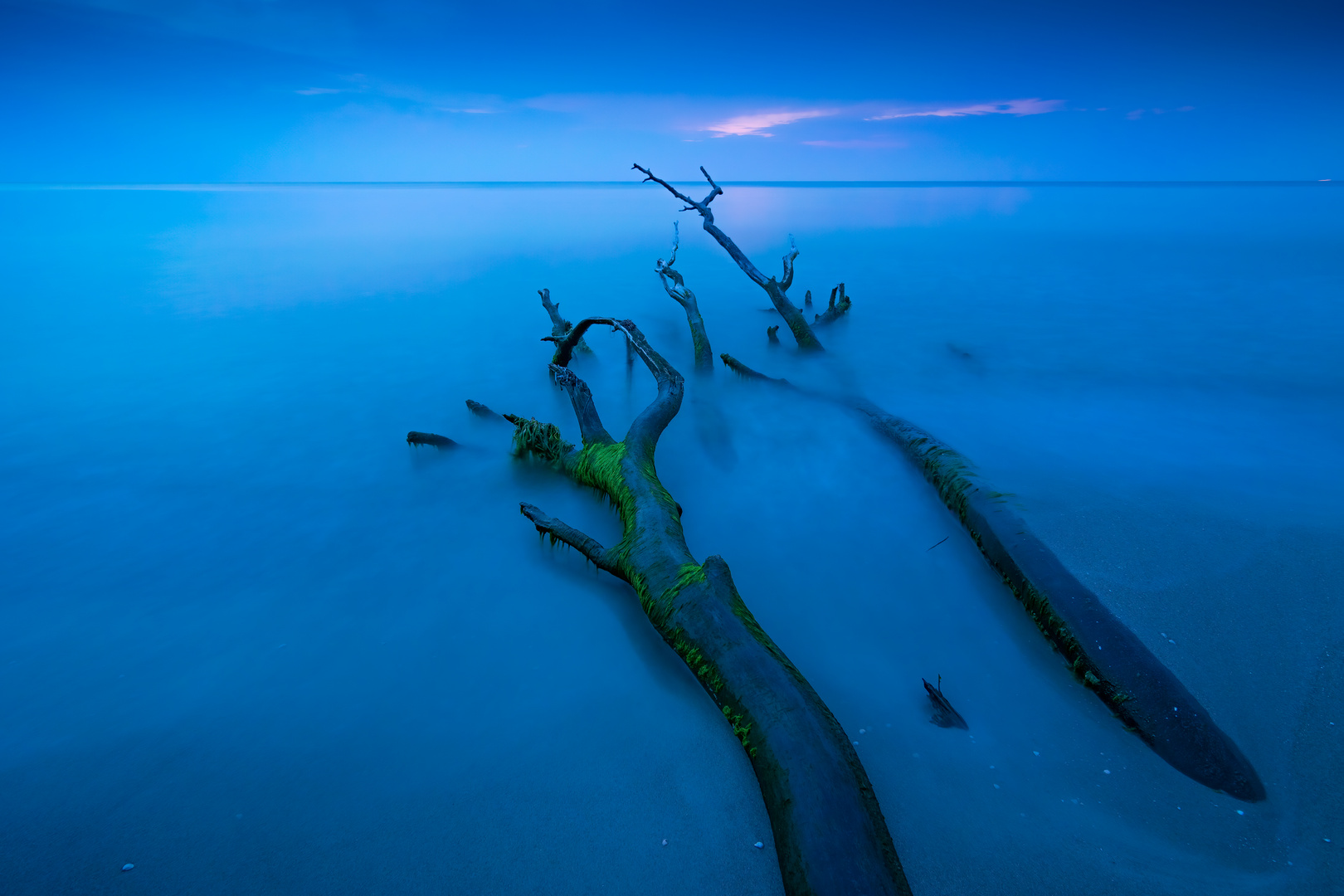 Blaue Stunde am Weststrand