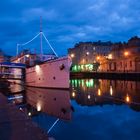 Blaue Stunde an den Leith Docks