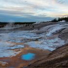 Blaue Stunde an den Porcelain Basin Hot Springs