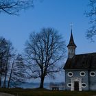 Blaue Stunde an der blauen Kapelle