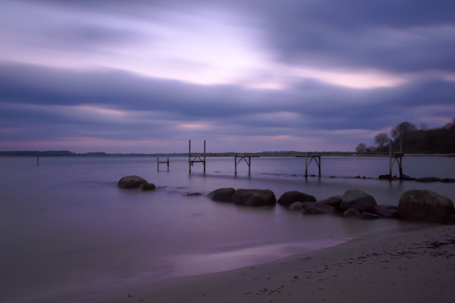 Blaue Stunde an der Ostsee