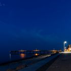 Blaue Stunde an der Seepromenade