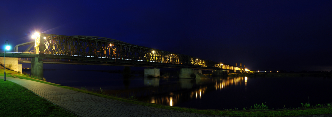 Blaue Stunde an der Weichsel