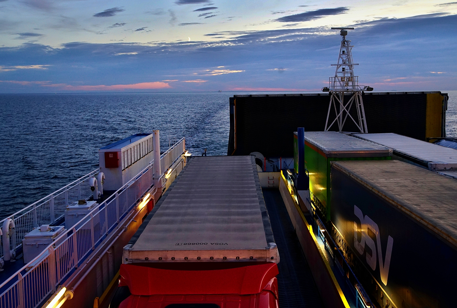 Blaue Stunde auf der Ostsee