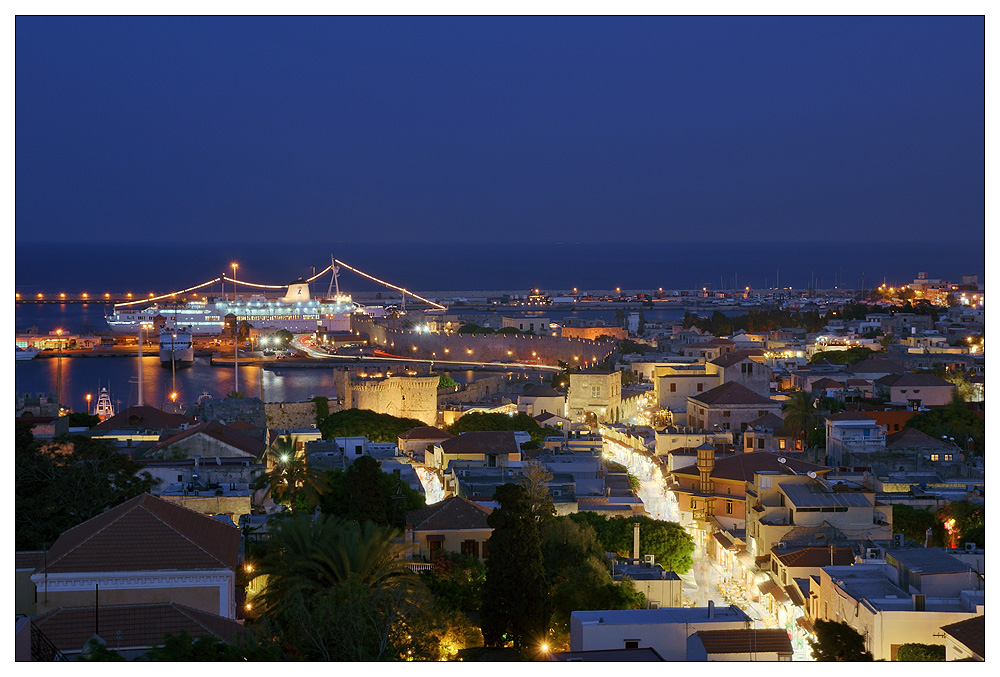 Blaue Stunde auf Rhodos