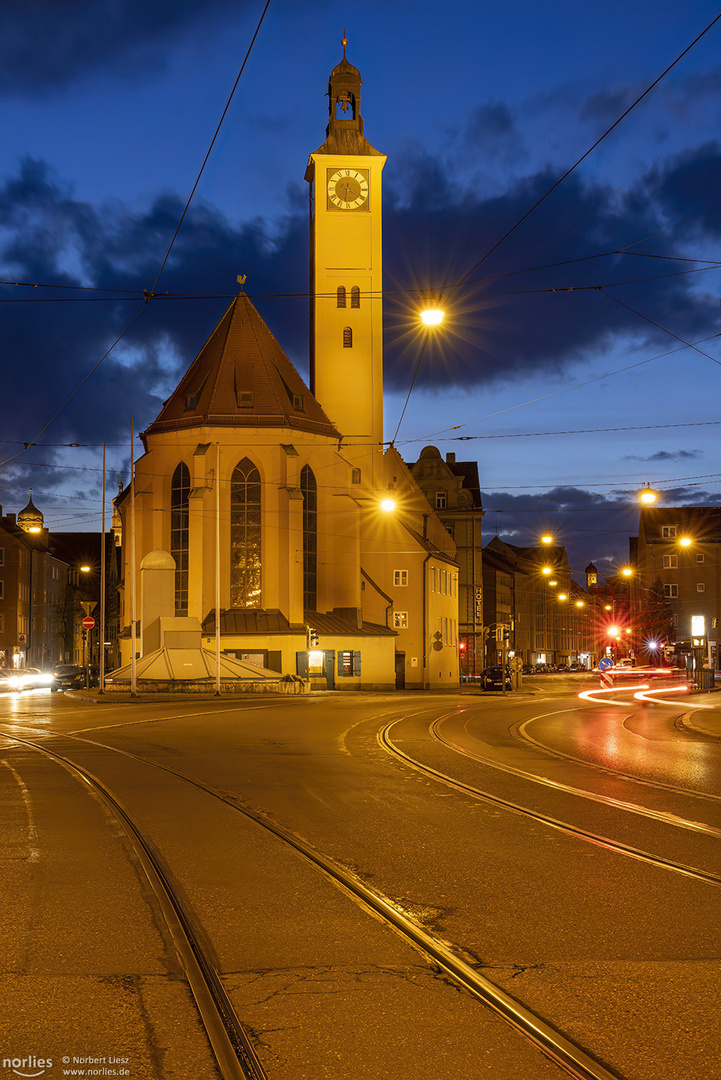 Blaue Stunde bei St. Jakob