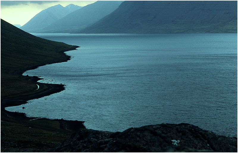 Blaue Stunde Fjord