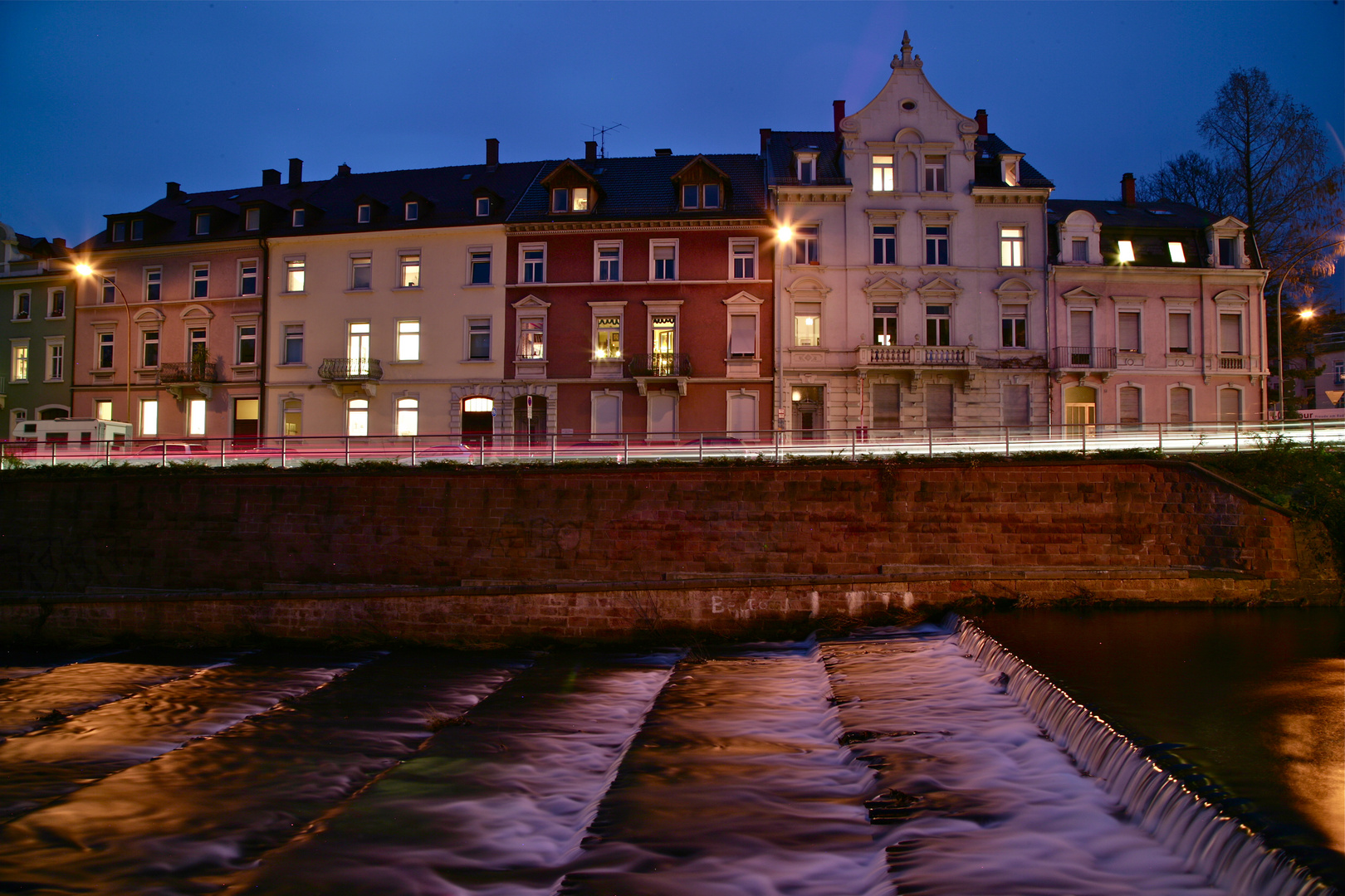 Blaue Stunde Freiburg - Dreisamstraße -