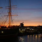 blaue-stunde-hafen-hamburg