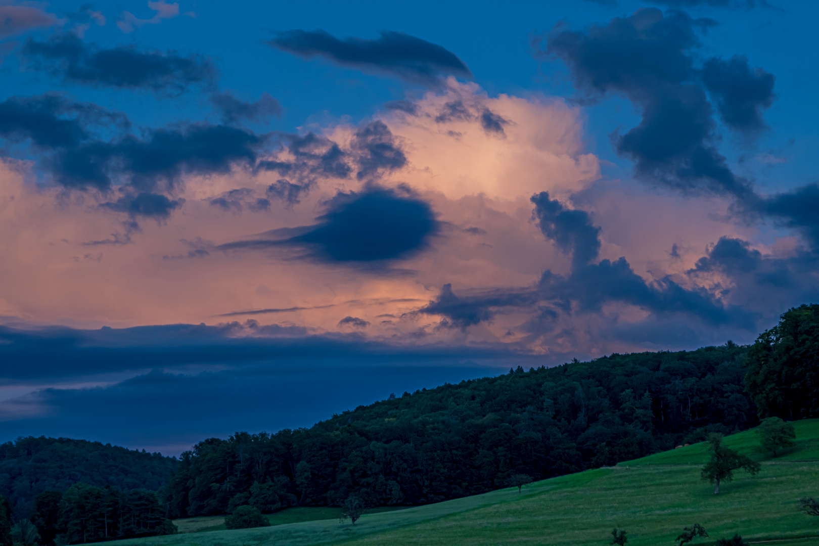 Blaue Stunde hier bei uns