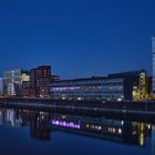 Blaue Stunde im Düsseldorfer Hafen