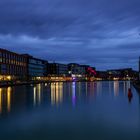 Blaue Stunde im Hafen 