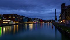 Blaue Stunde im Hafen 