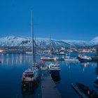 Blaue Stunde im Hafen