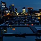 Blaue Stunde im Medienhafen Düsseldorf   