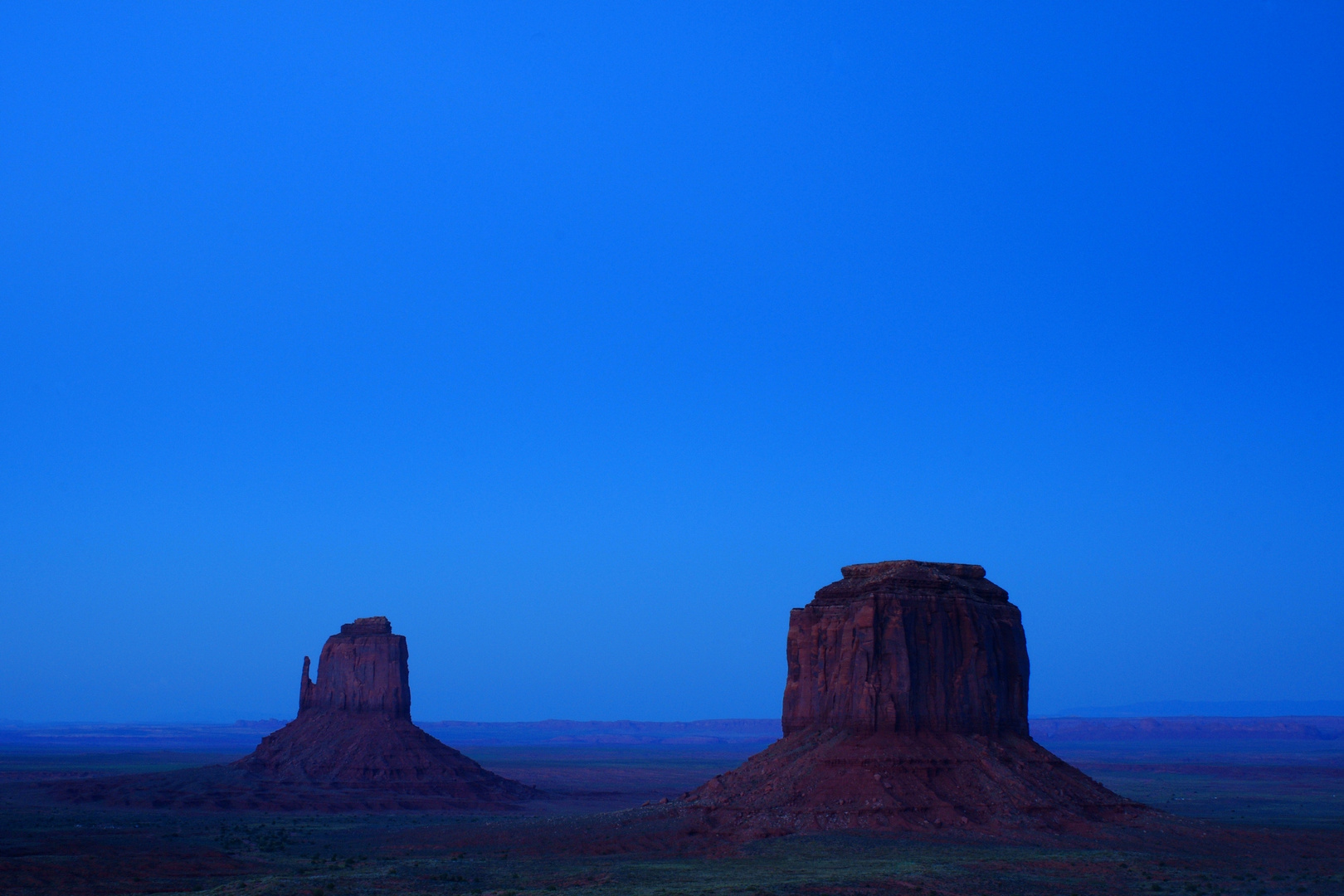 Blaue Stunde im Monument Valley