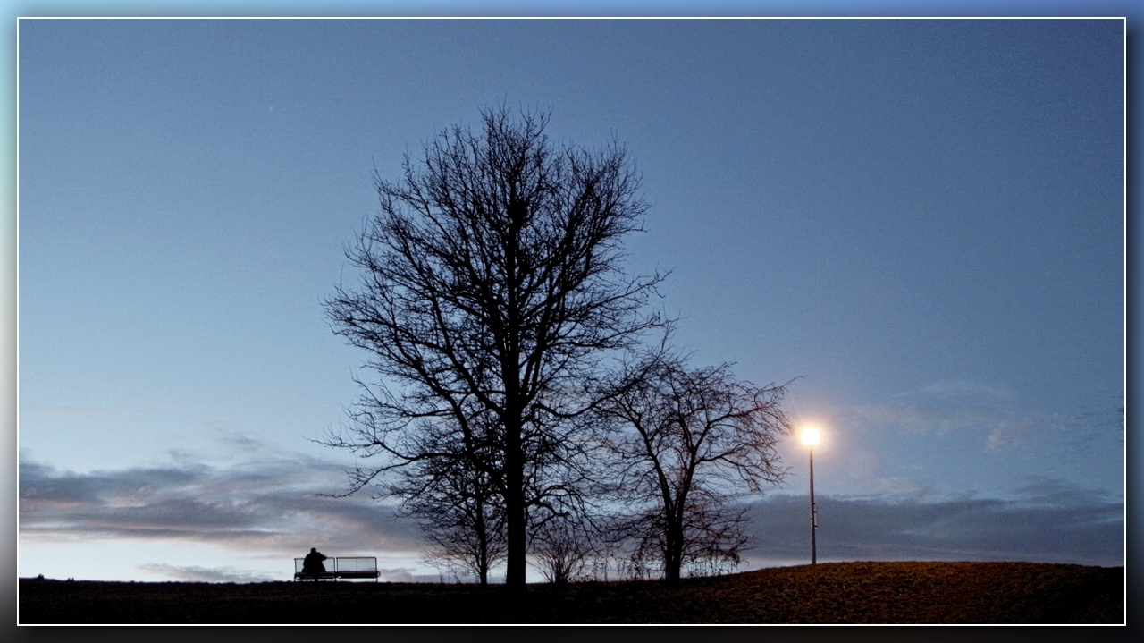 Blaue Stunde im Olympiapark