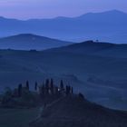 *Blaue Stunde im Val d´Orcia*