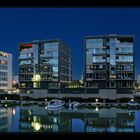 Blaue Stunde im Westhafen