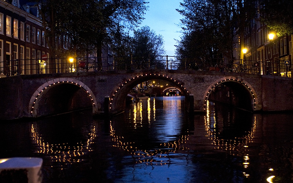 Blaue Stunde in Amsterdam