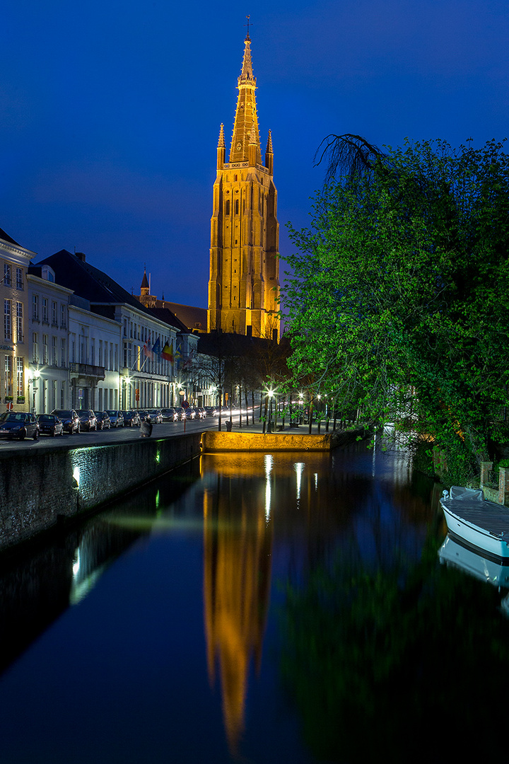 Blaue Stunde in Brügge