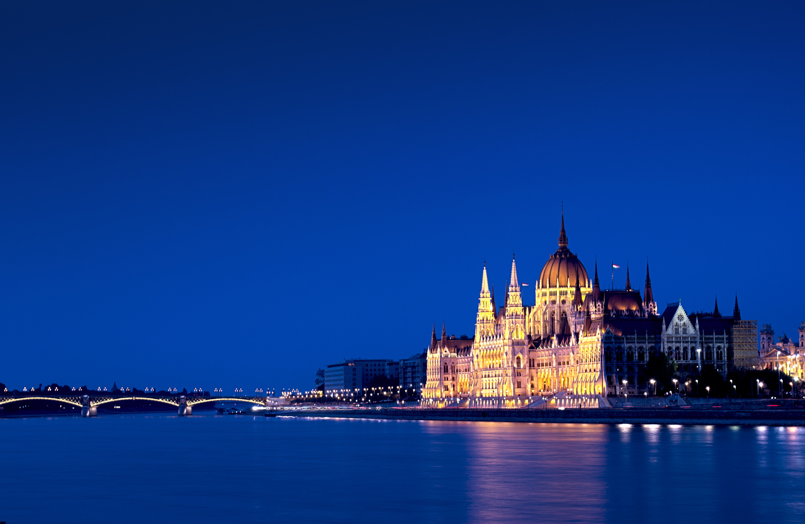 Blaue Stunde in Budapest