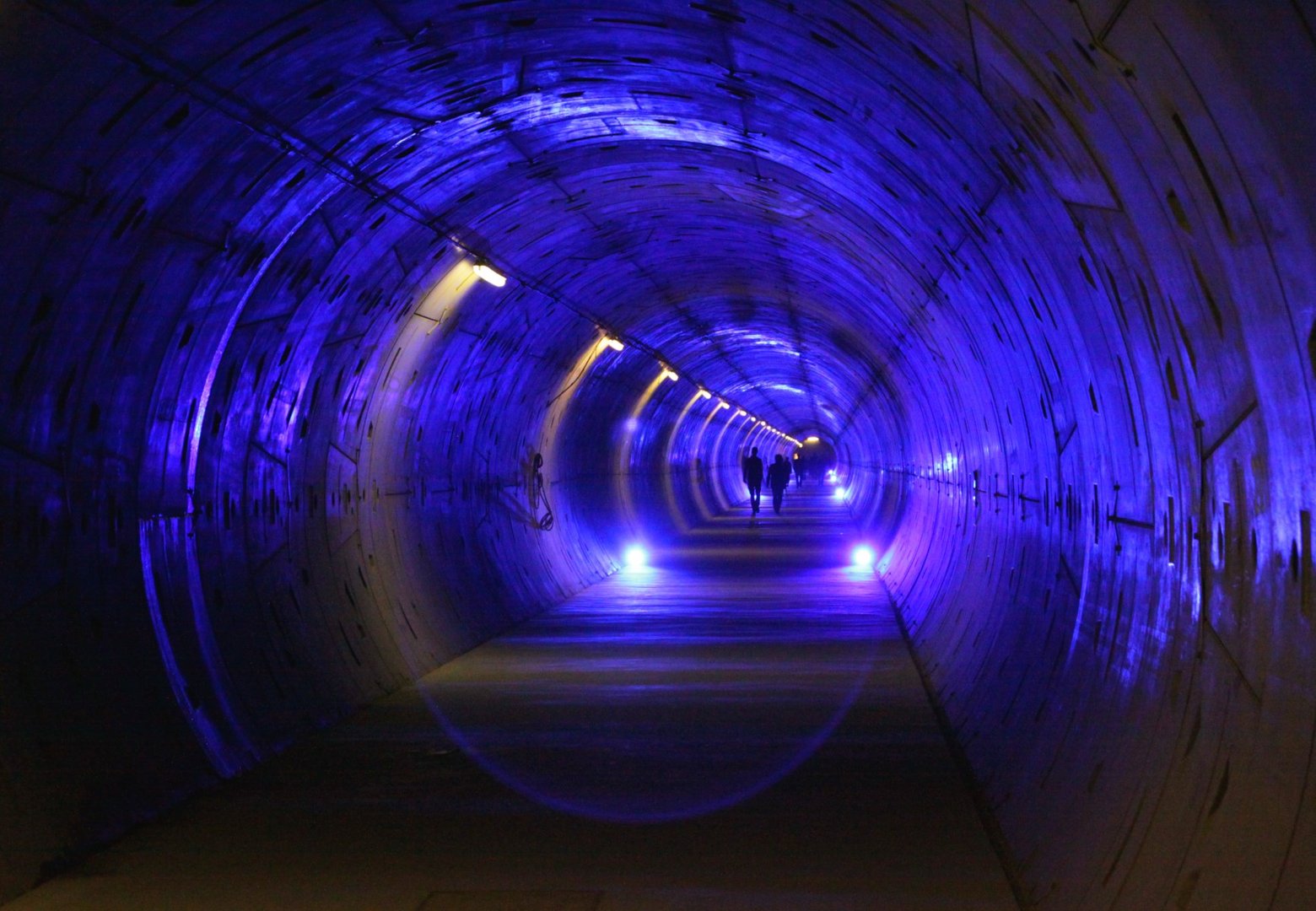 "Blaue Stunde" in dem XFEL-Tunnel 06-06-2013