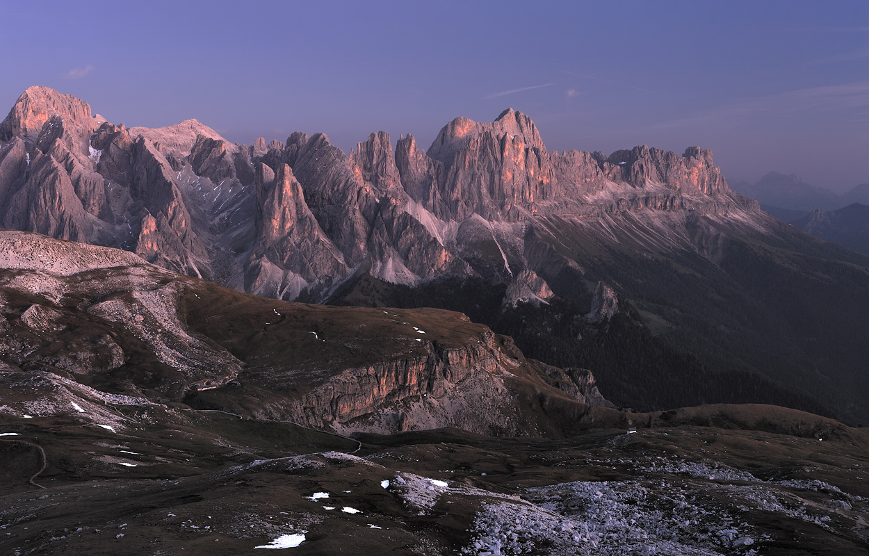 *blaue Stunde in den Dolomiten*