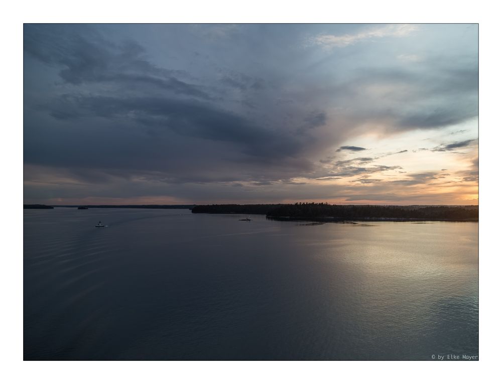 Blaue Stunde in den Schären