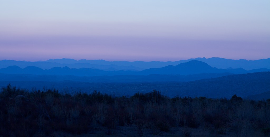 Blaue Stunde in den Sierras (CA, USA)