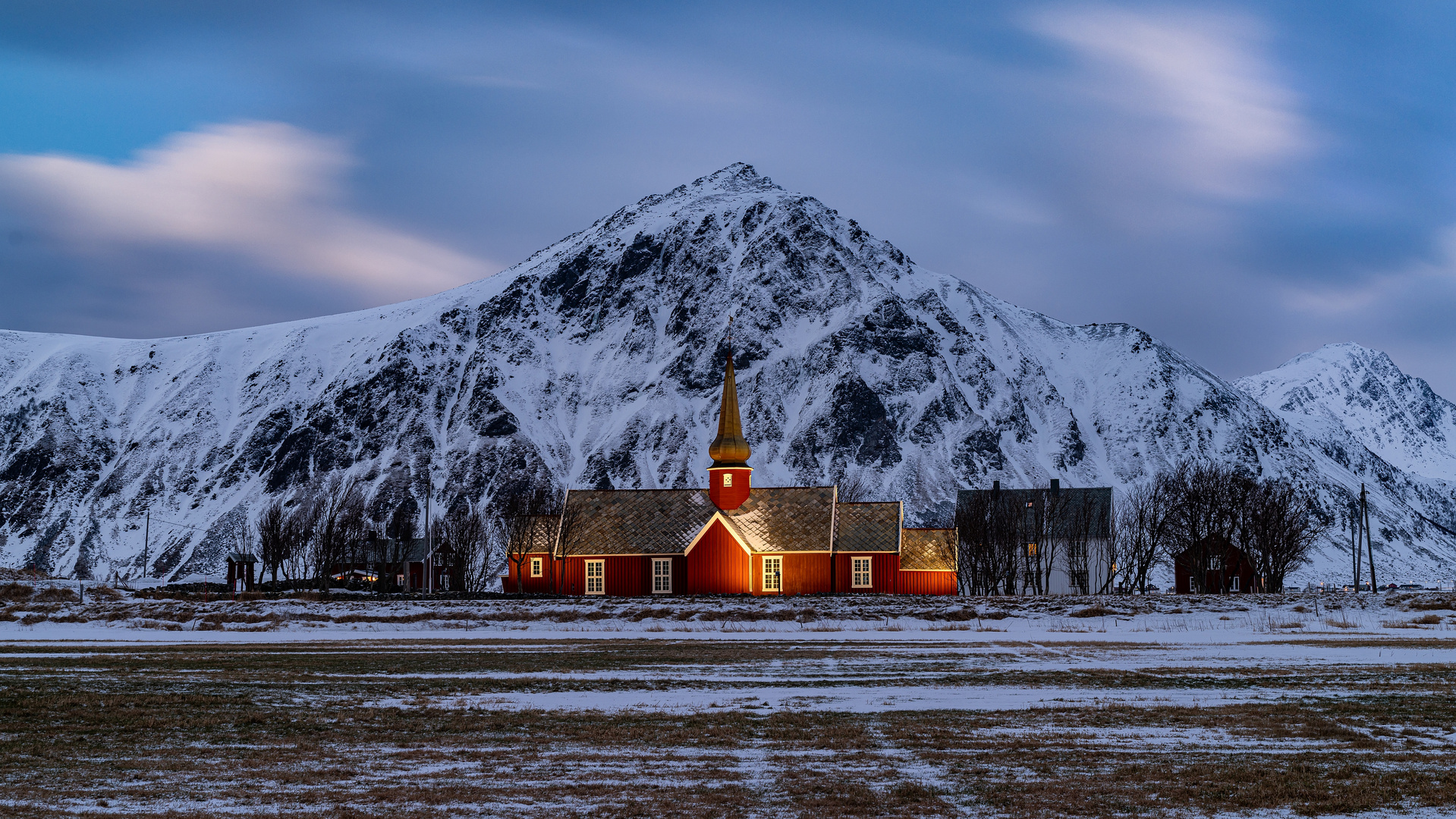 Blaue Stunde in Flakstad